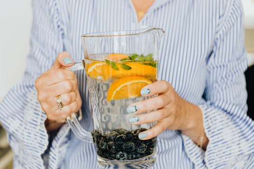 refreshing infused water with lemon and mint