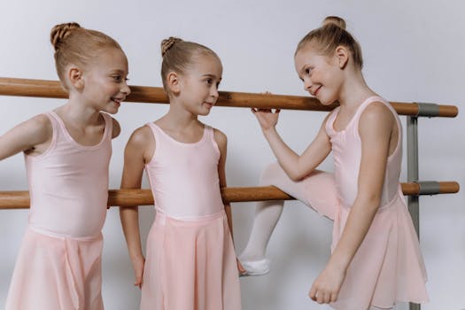 image of a dance class with smiling participants